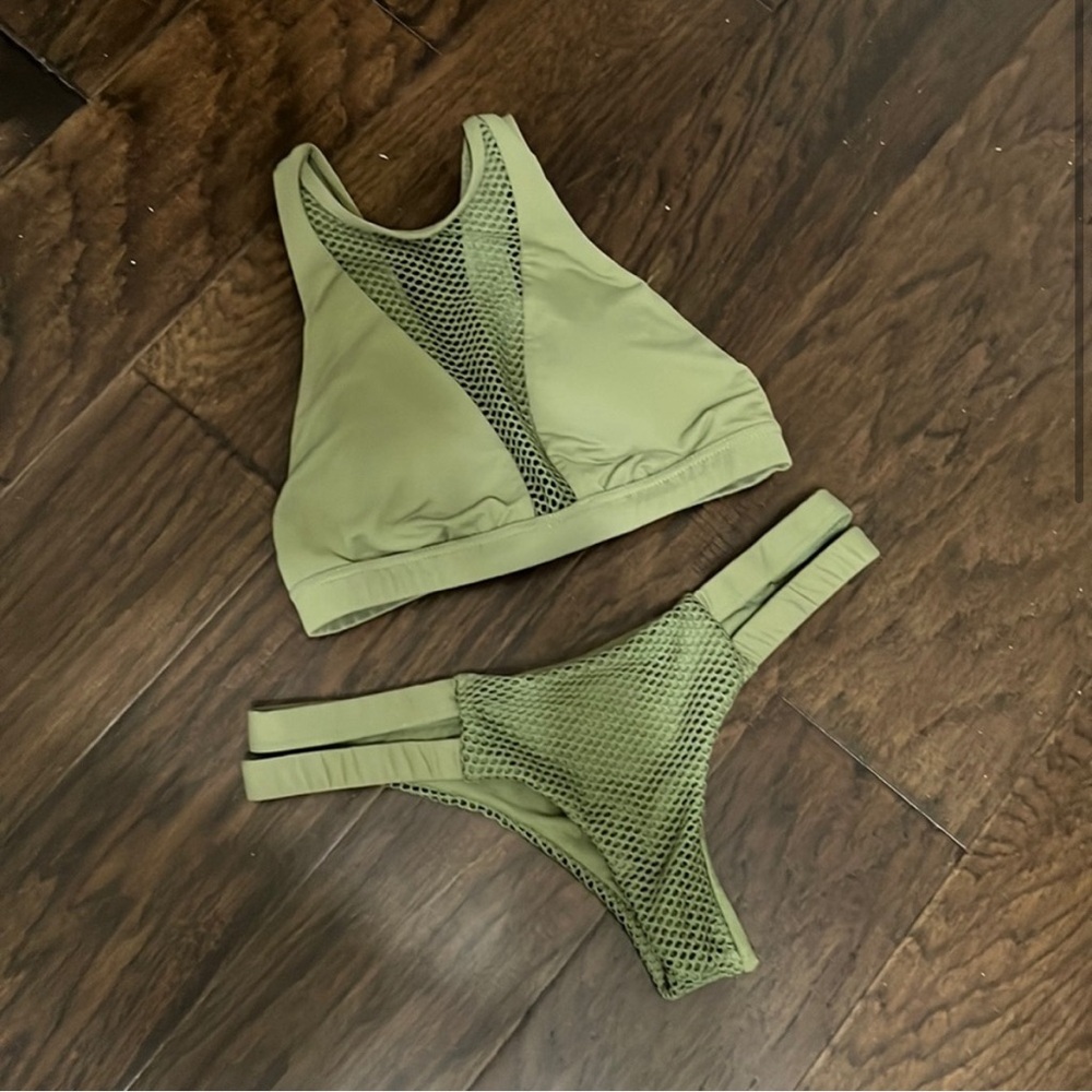 Billabong Bikini Set